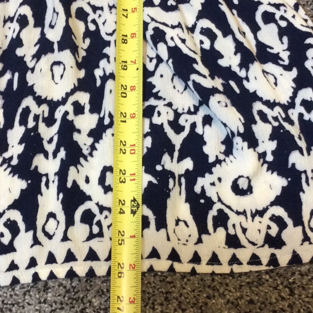 XS Anthro/Victoria Virginia navy Aztec top - Picture 12 of 15